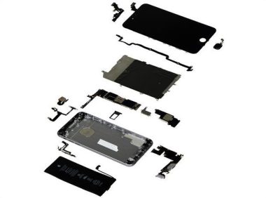 Cat costa, in realitate, productia unui iPhone?
