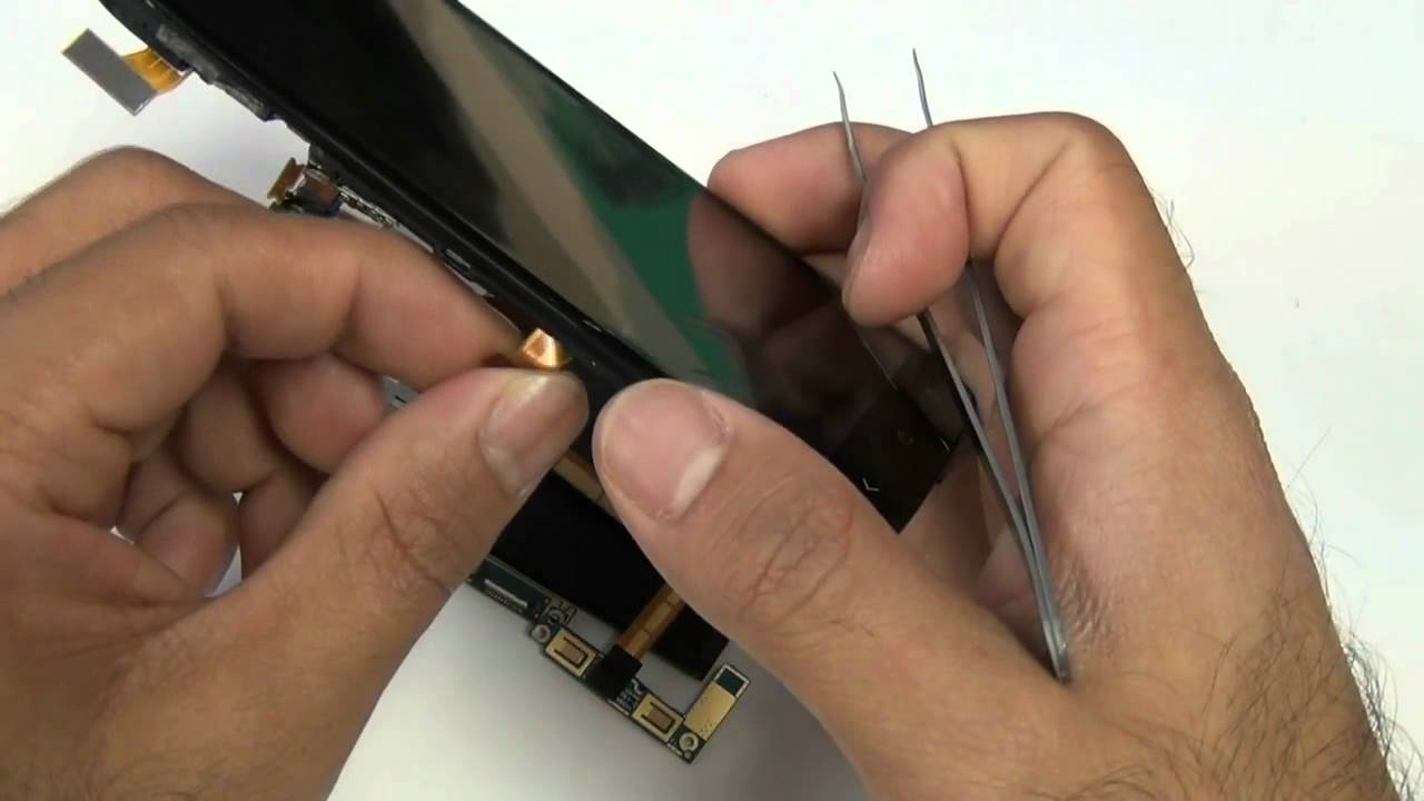 Se poate schimba un display cu un touchscreen HTC?