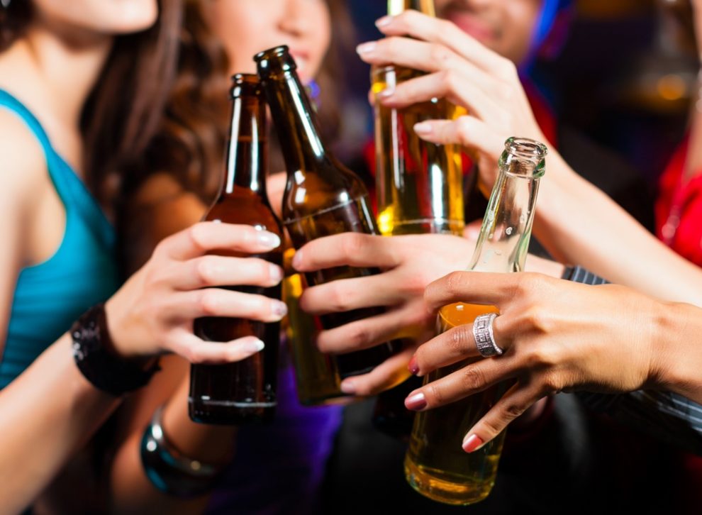 Consumul de alcool – un impact relativ redus la o varsta medie sau peste medie