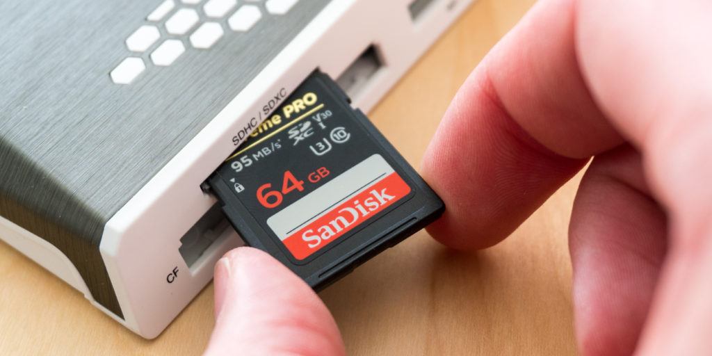 3 metode sigure de a pierde informatiile de pe un card SD