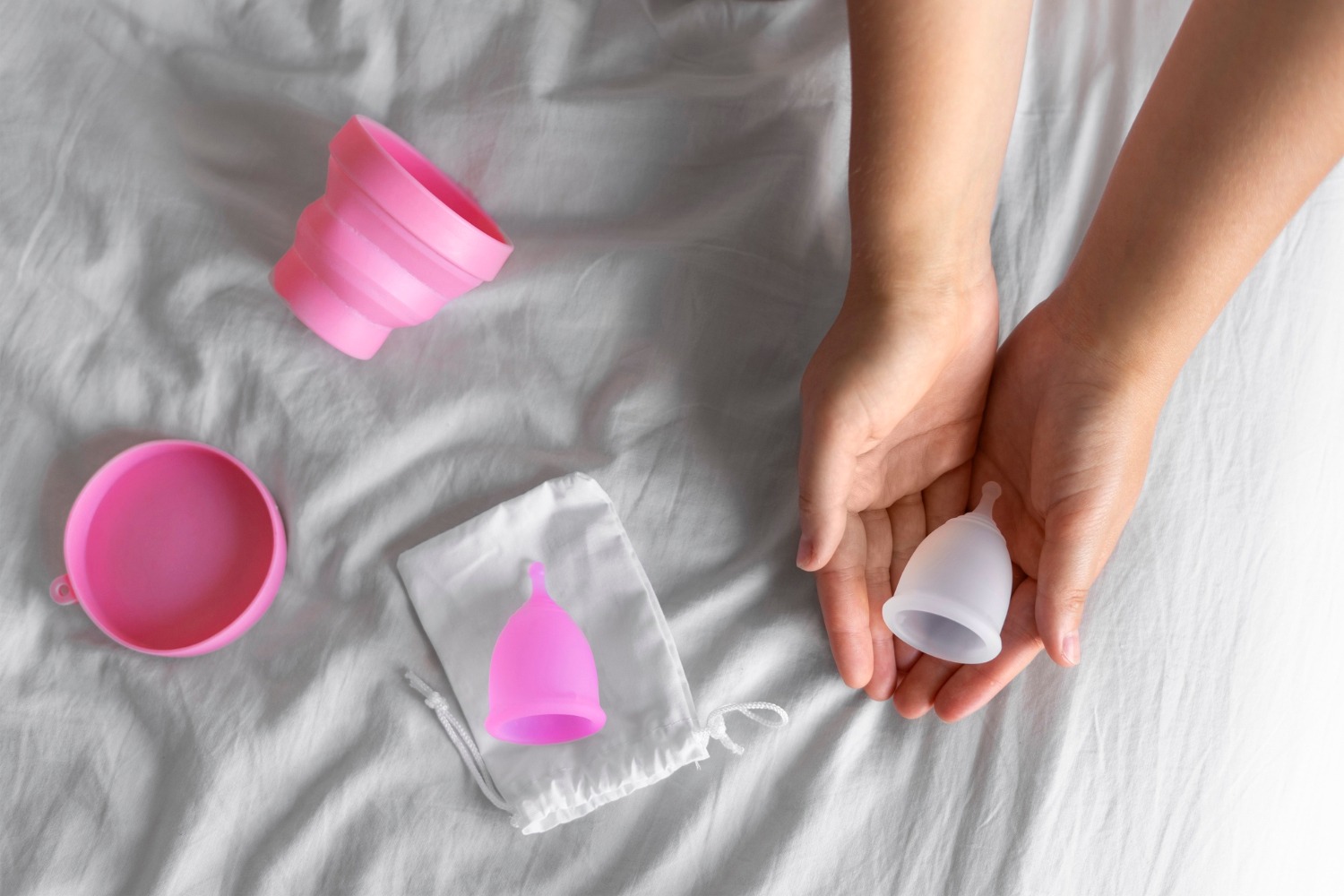 Renuntati la produsele de unica folosinta: Beneficiile folosirii unei cupe menstruale pentru igiena intima