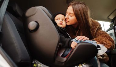 Top 5 motive pentru care să achiziționezi un scaun auto pentru copii