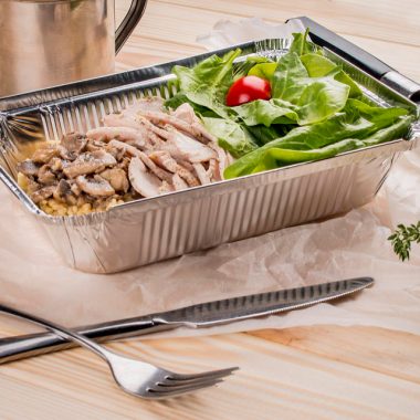 Sunt sigure caserolele de aluminiu pentru gătit zilnic la temperaturi înalte?