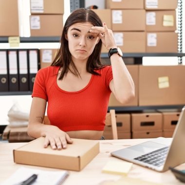 Cum gestionezi retururile produselor defecte cumpărate din Anglia